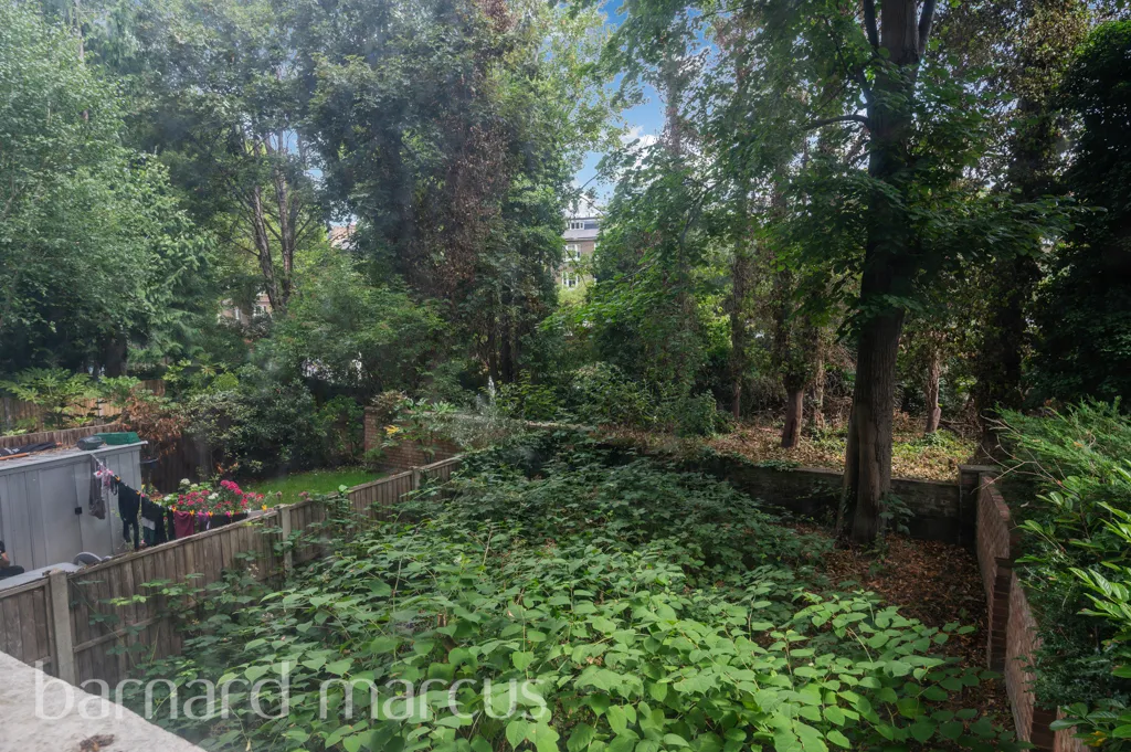 Sinclair Road, London, photo 7