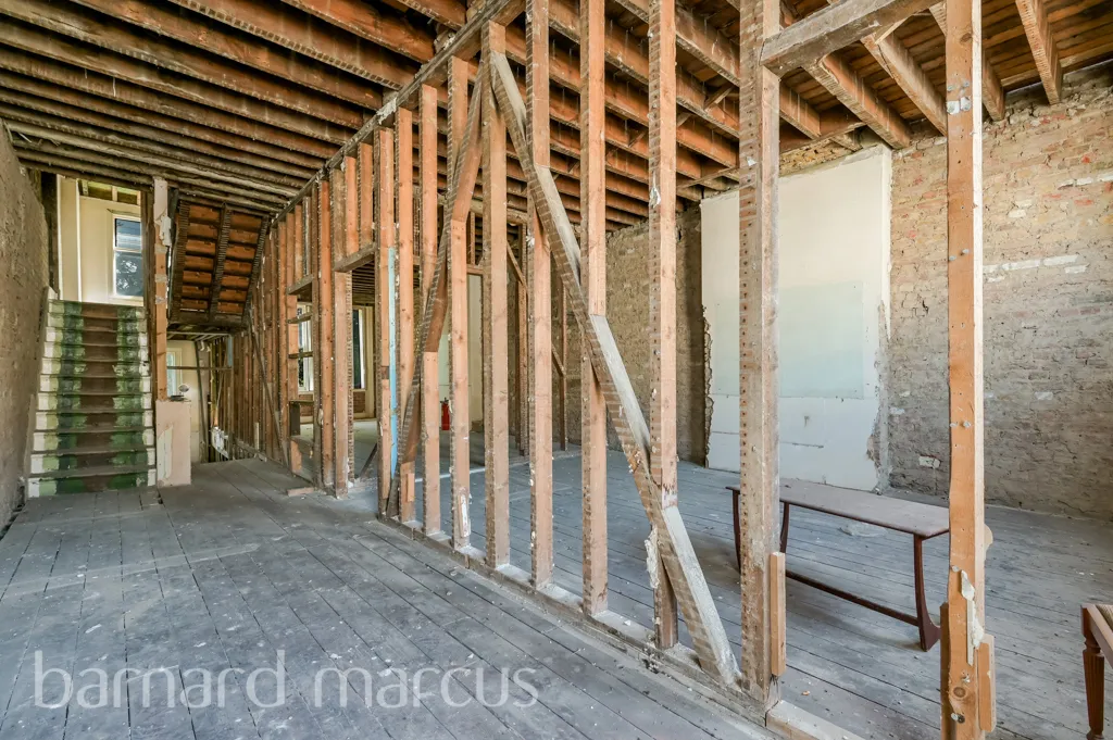 Sinclair Road, London, photo 9