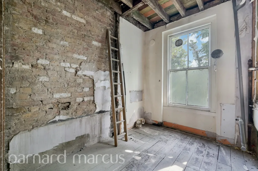 Sinclair Road, London, photo 4