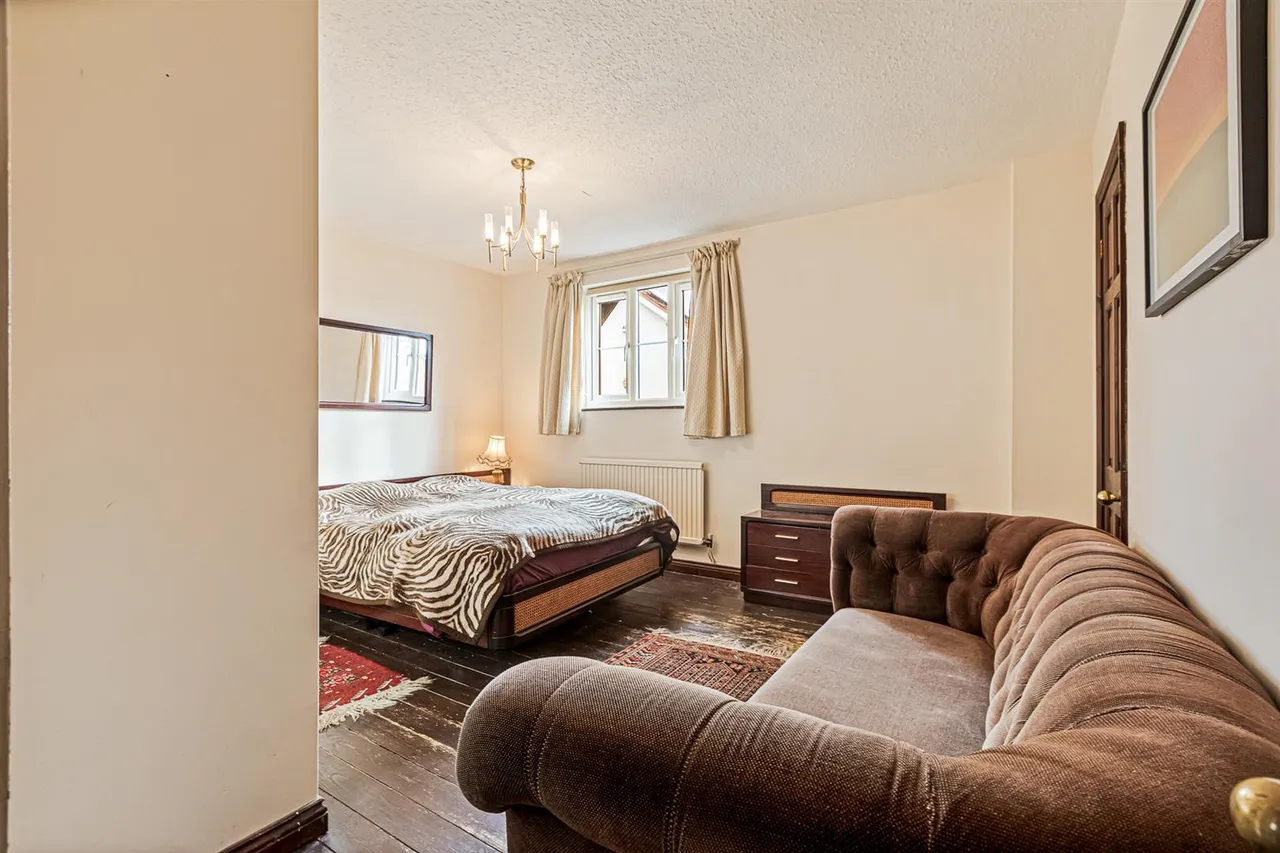 Carisbrooke Park, Leicester, LE2, photo 13