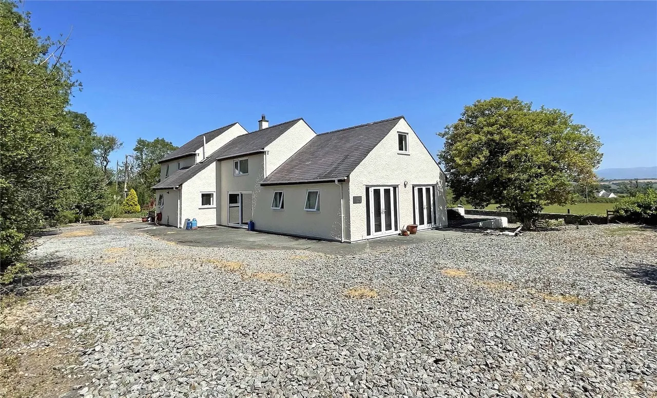 Rhostrehwfa, Llangefni, LL77, photo 18