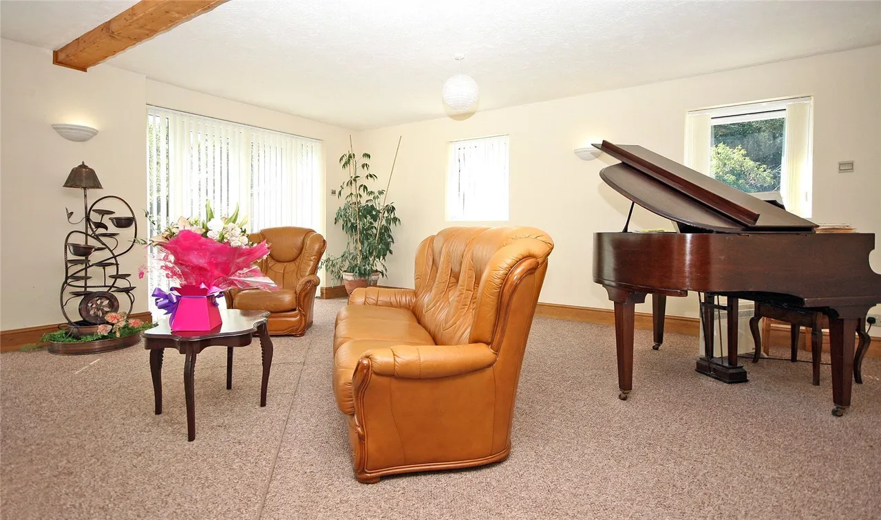 Rhostrehwfa, Llangefni, LL77, photo 25