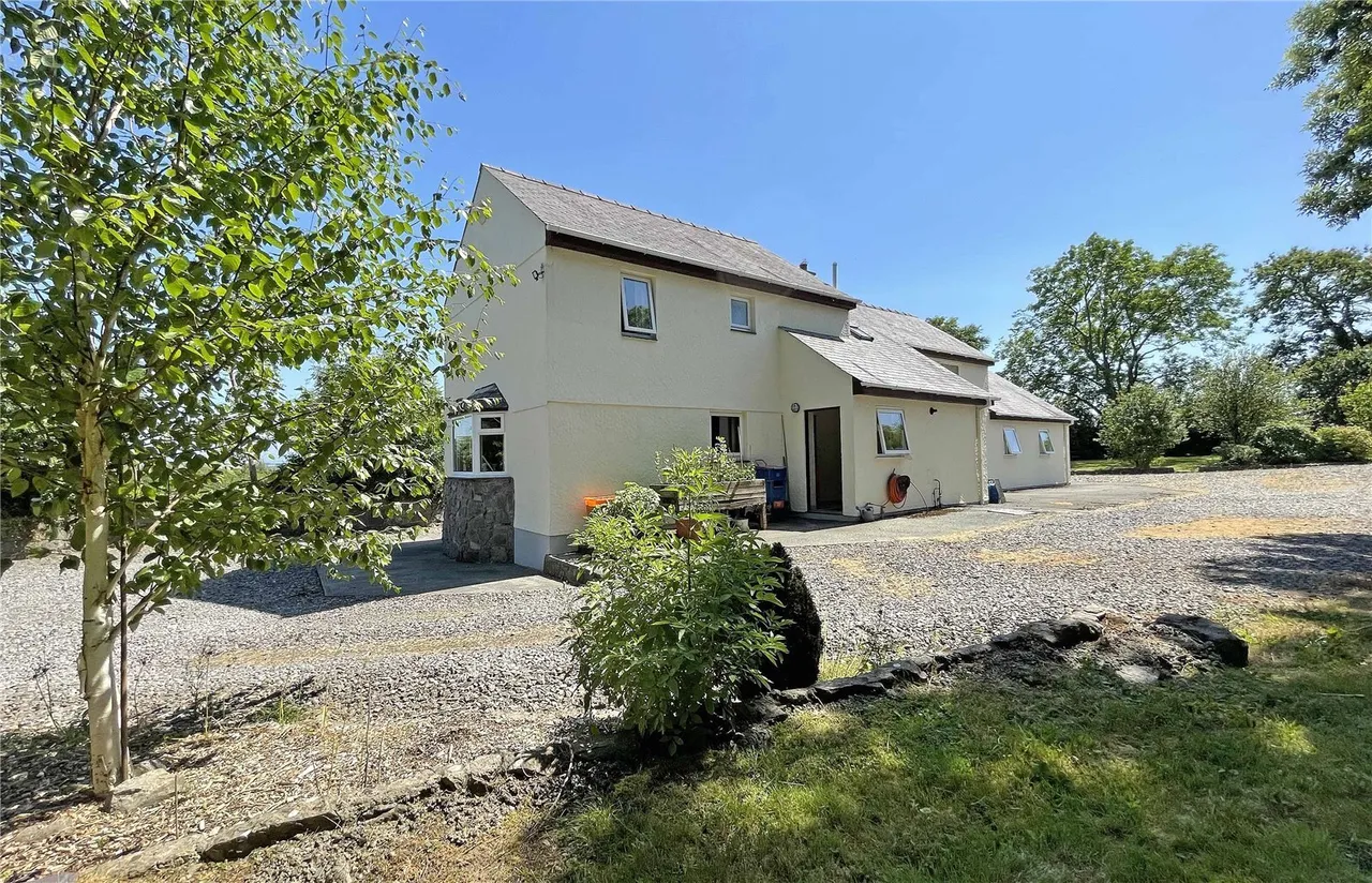 Rhostrehwfa, Llangefni, LL77, photo 13