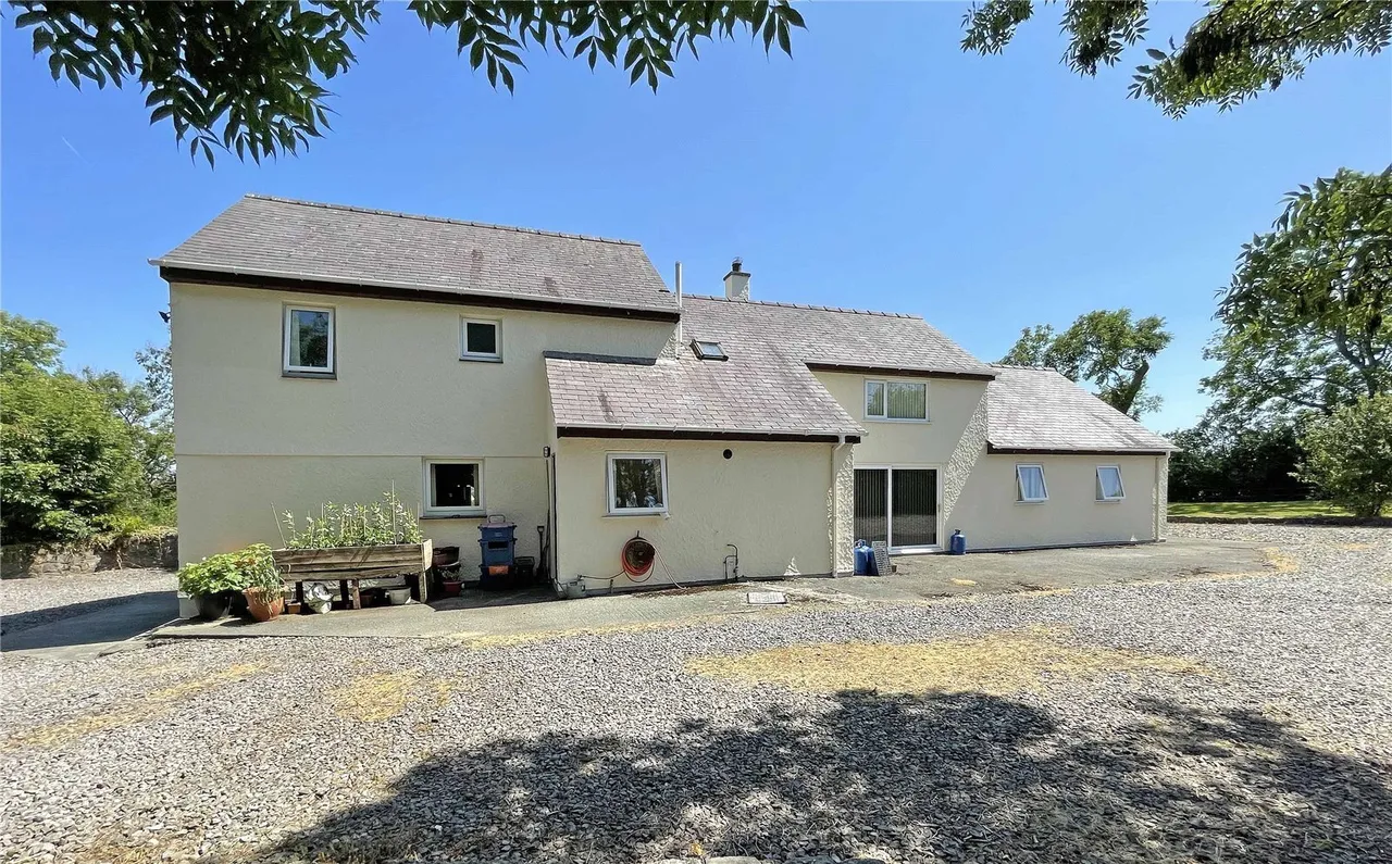Rhostrehwfa, Llangefni, LL77, photo 22
