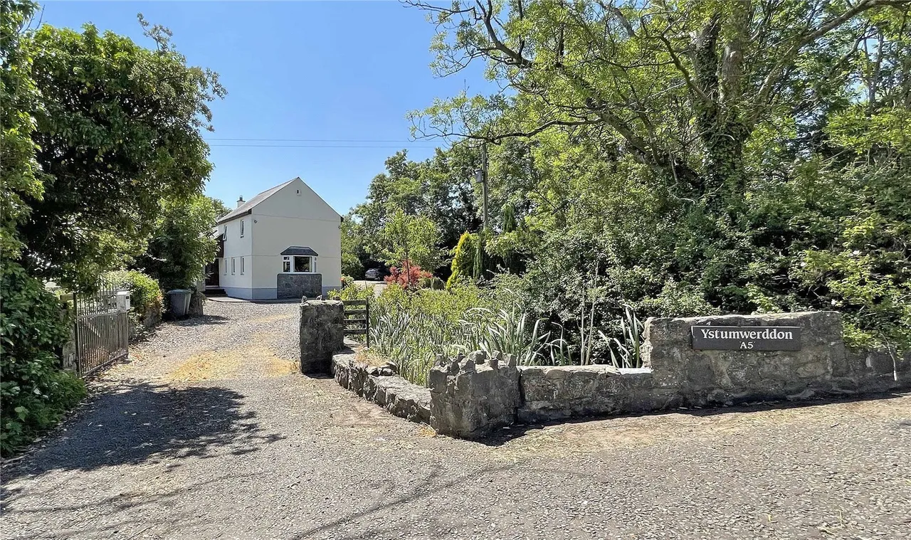 Rhostrehwfa, Llangefni, LL77, photo 21