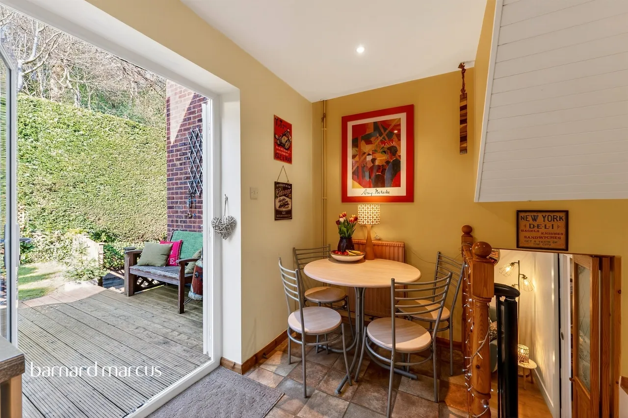 Claygate Road, Dorking, RH4, photo 6