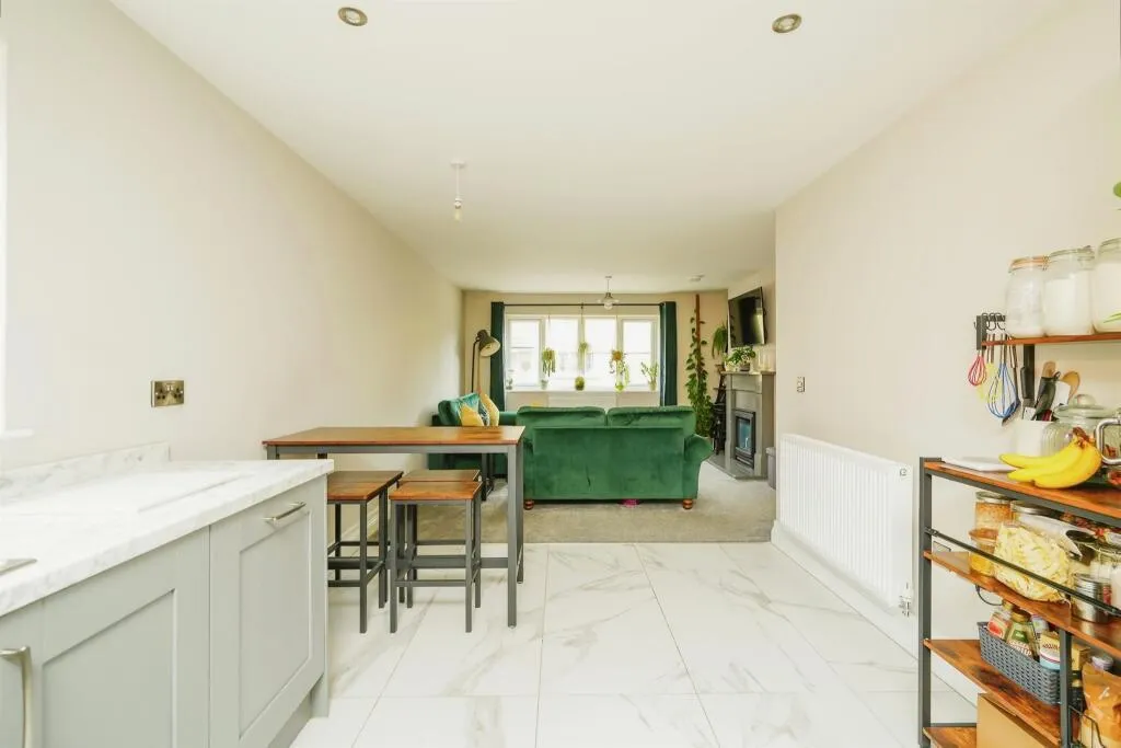 Linden Gardens, Carterton, photo 6