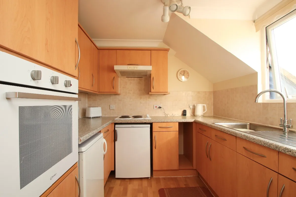The Grove, Westgate-on-Sea, Kent, CT8 8BE, photo 4