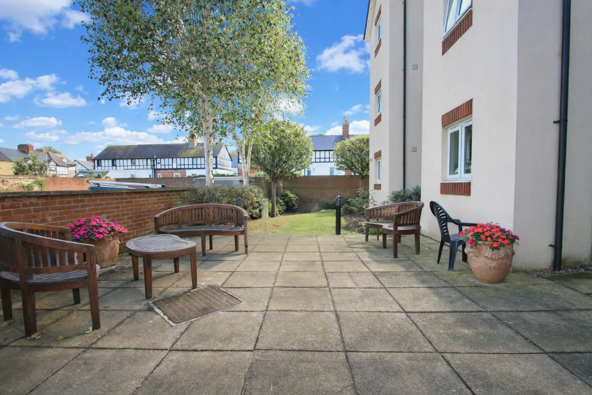 The Grove, Westgate-on-Sea, Kent, CT8 8BE, photo 11