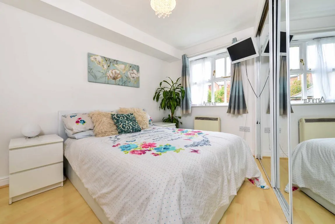 Macmillan Way, SW17, photo 4