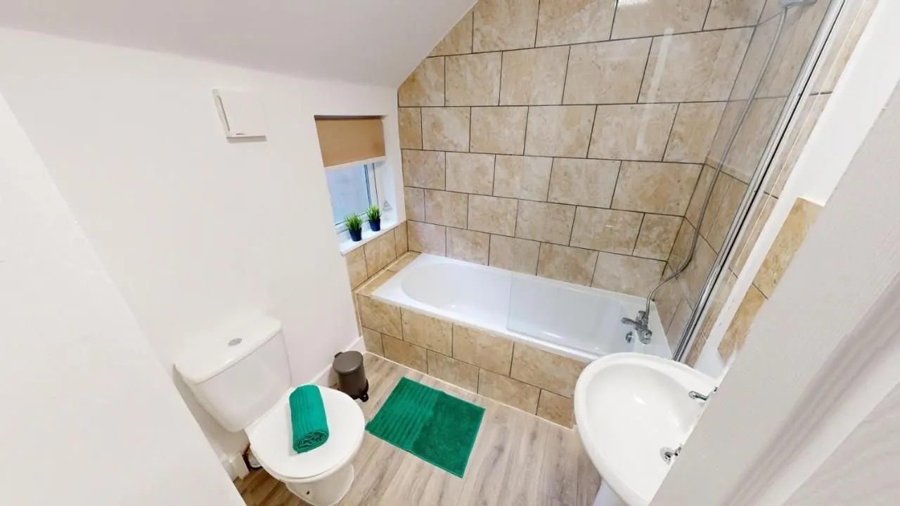 Queens Road, Beeston, NG9, photo 6