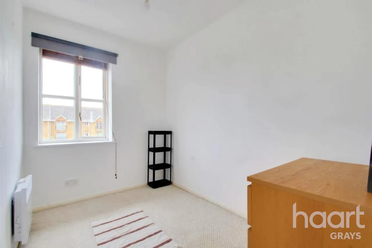 Timber Court, RM17, photo 5