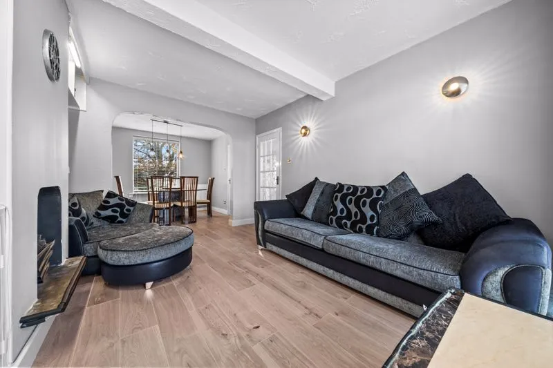 Reigate Avenue, Sutton SM1 3JL, photo 3