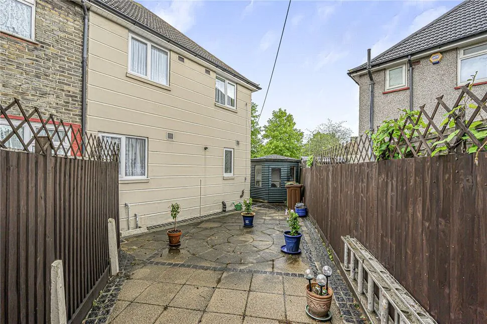 Wood Lane, Dagenham, RM8, photo 8