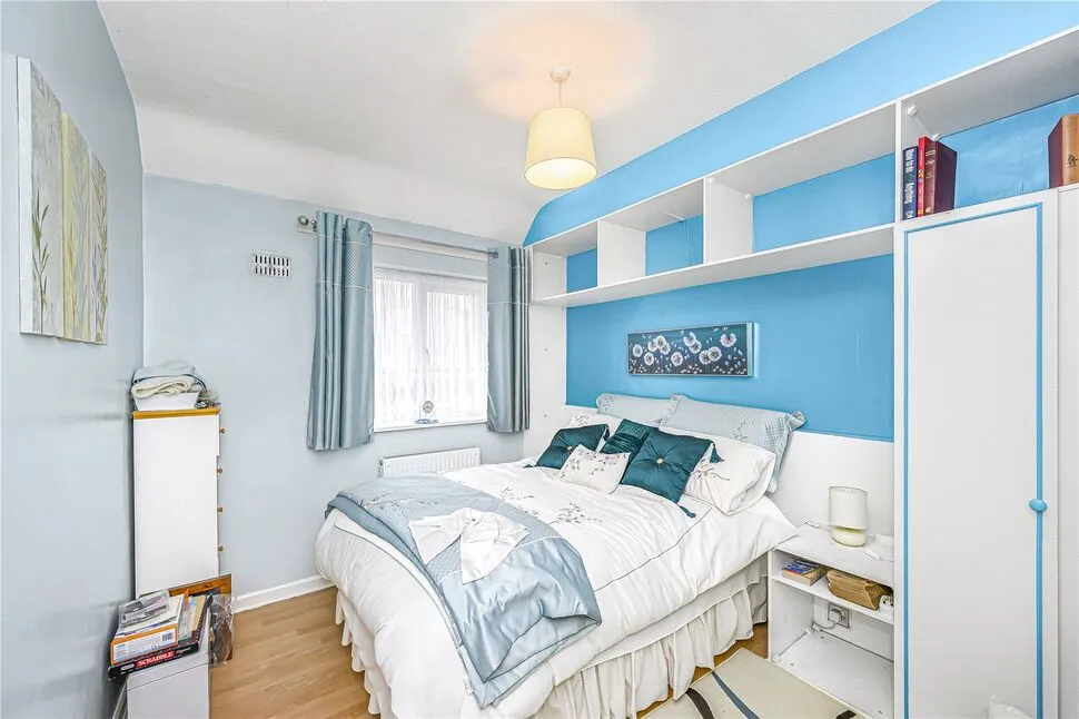 Wood Lane, Dagenham, RM8, photo 5