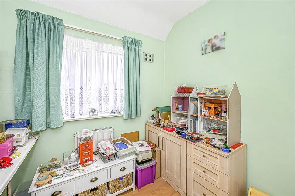 Wood Lane, Dagenham, RM8, photo 6