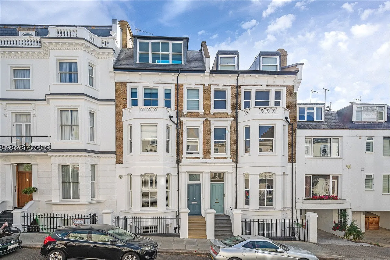 2 bed flat for sale — Gordon Place, London, W8