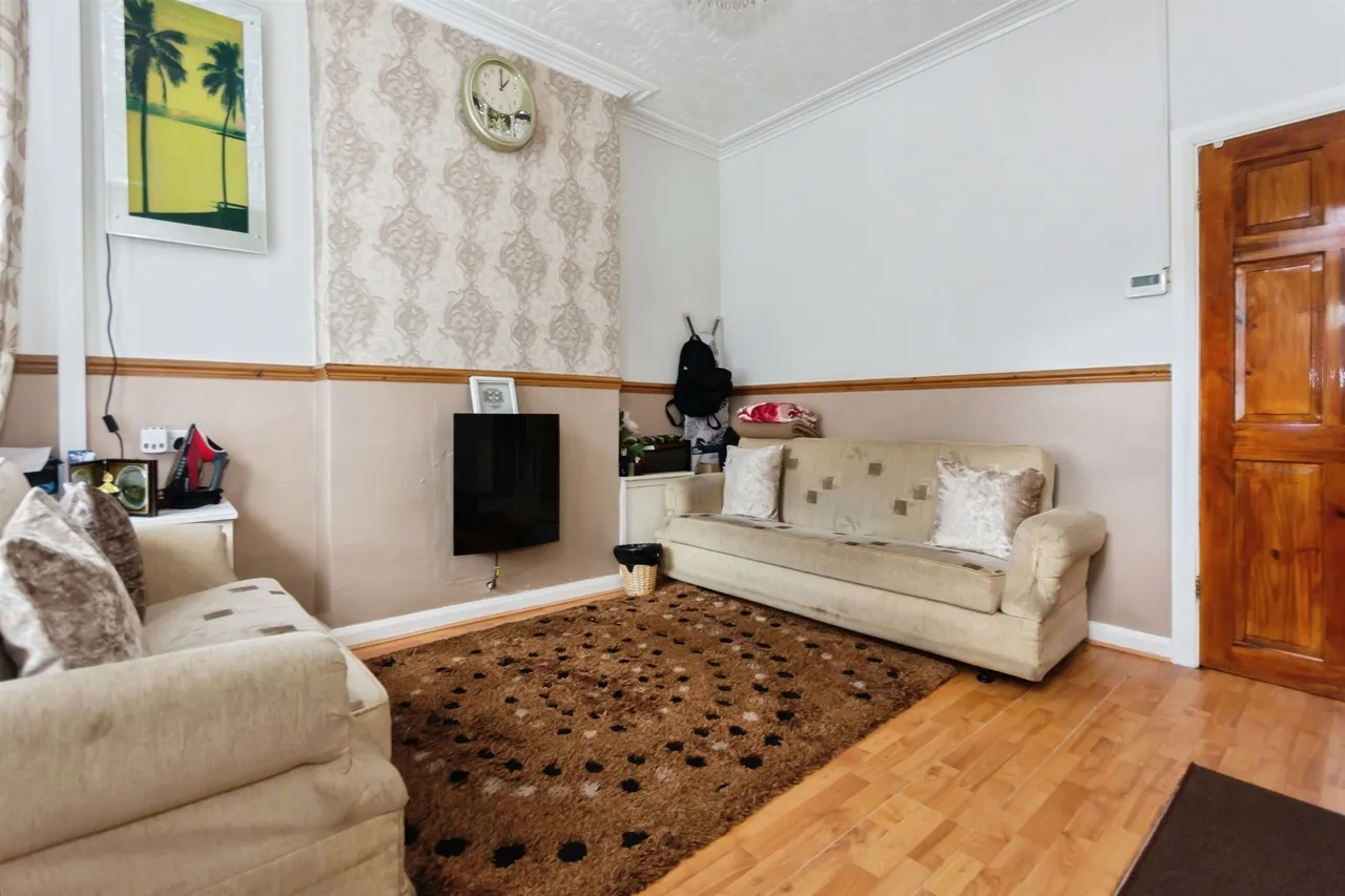 Roderick Road, Birmingham, photo 4