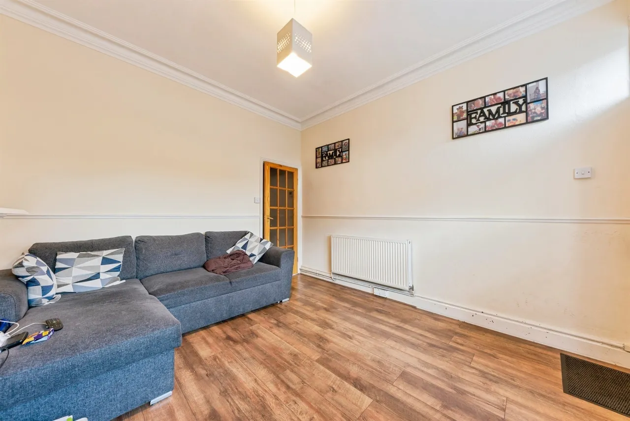 Harlaxton Road, Grantham, photo 4