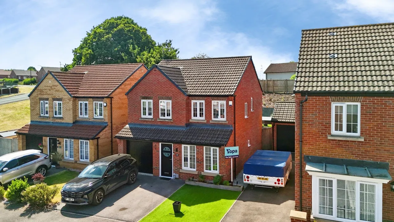 4 bed house for sale, Gower Way, Rawmarsh, S62