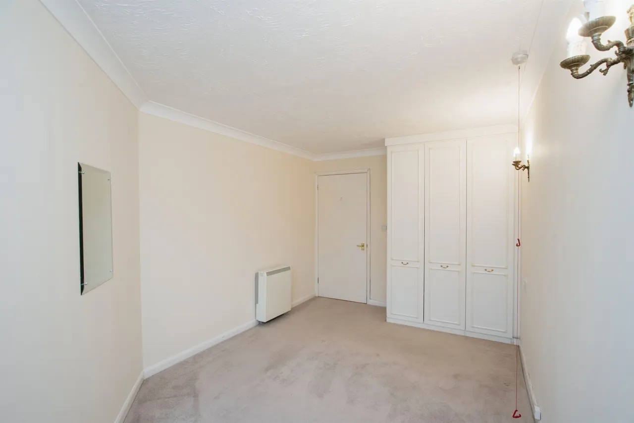 Lower High Street, Watford, photo 6