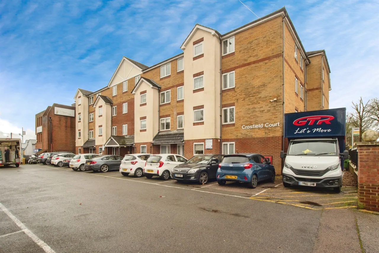Lower High Street, Watford, photo 12