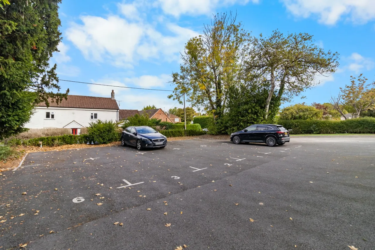 Church Road, Wanborough, SN4, photo 14