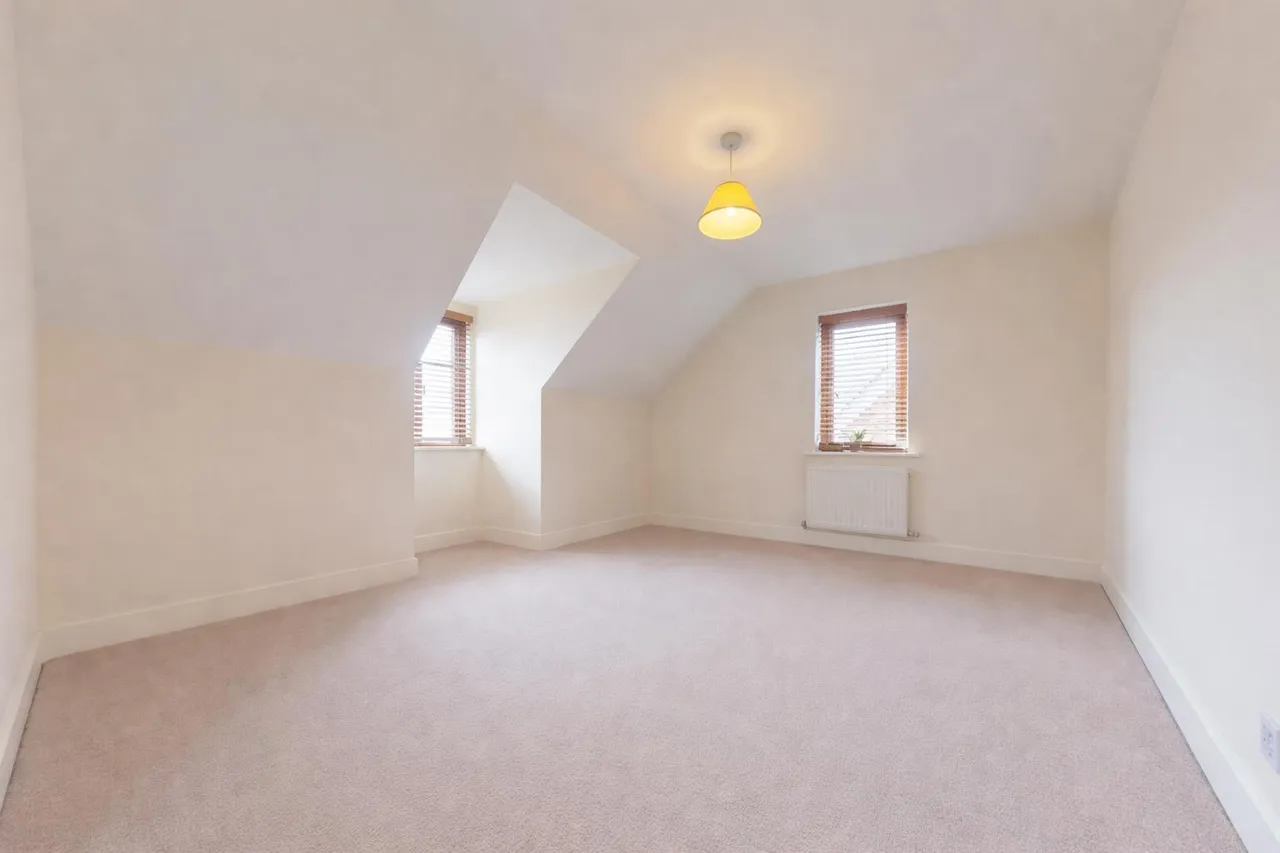 Poppy Avenue, Broughton, photo 14