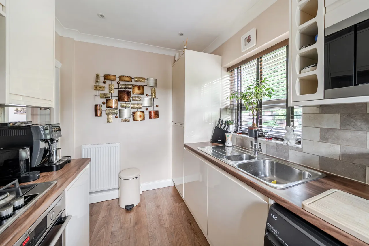 Rosslyn Close, West Wickham, BR4, photo 11