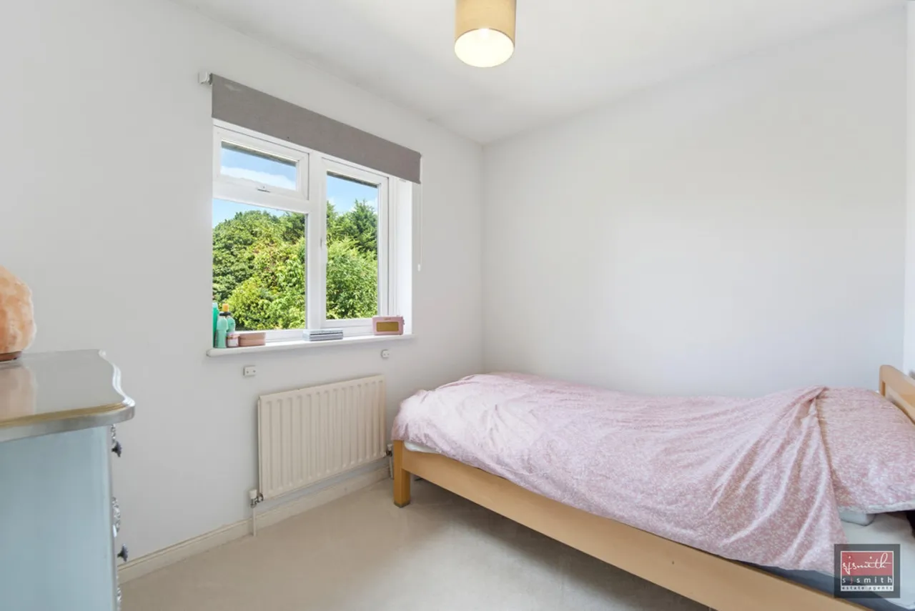 Ambleside Way, Egham, TW20, photo 11