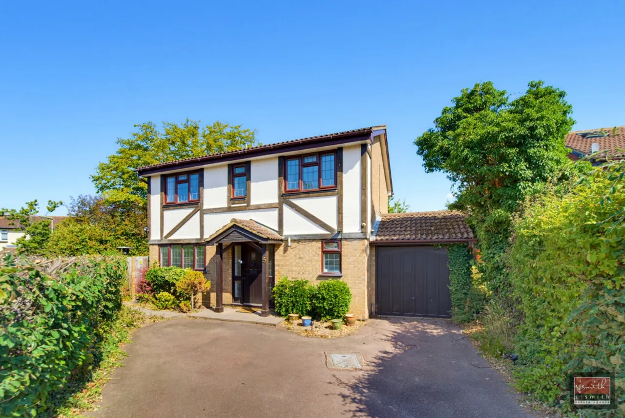 Ambleside Way, Egham, TW20, photo 17