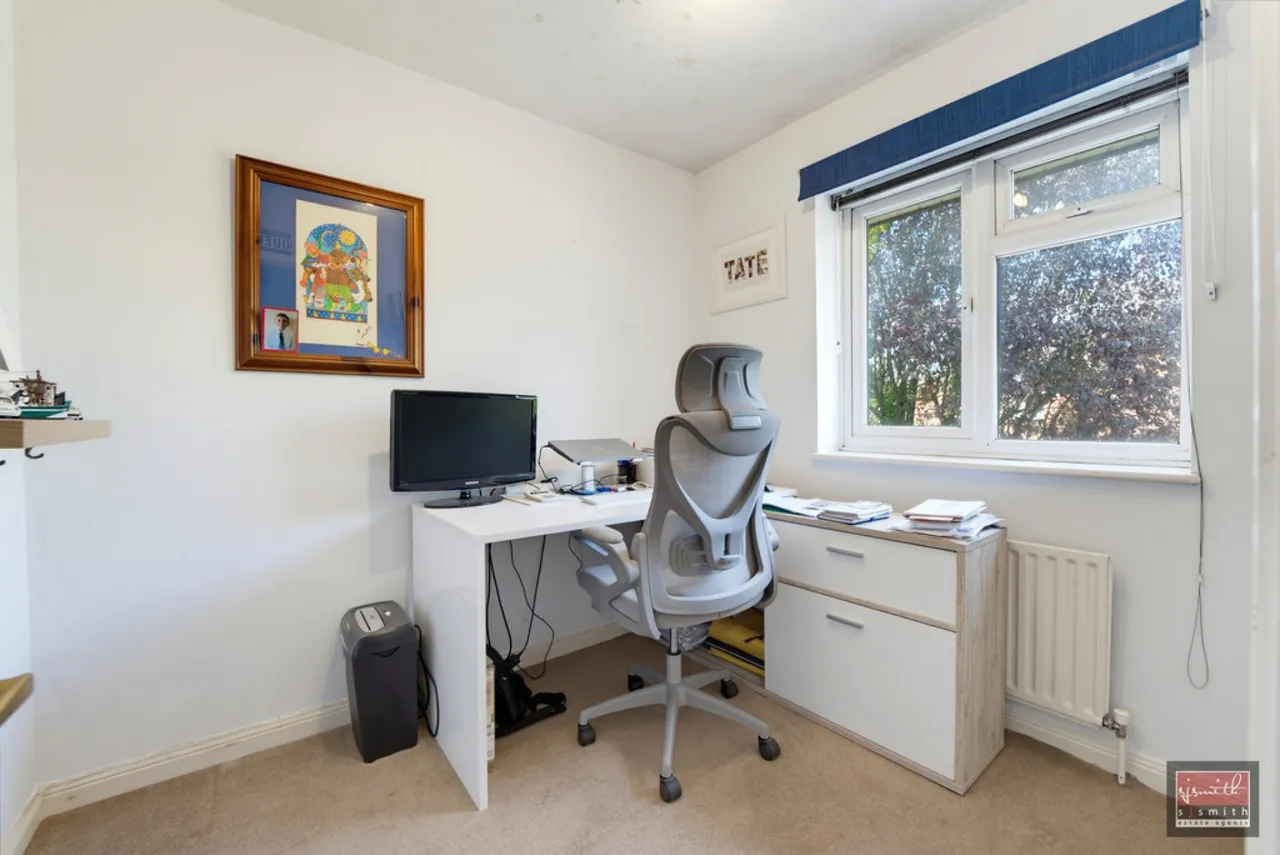 Ambleside Way, Egham, TW20, photo 15