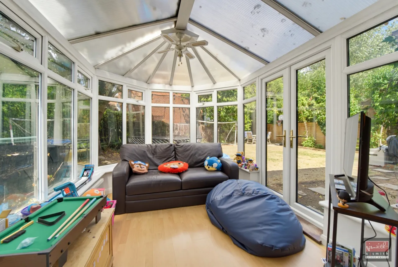 Ambleside Way, Egham, TW20, photo 16