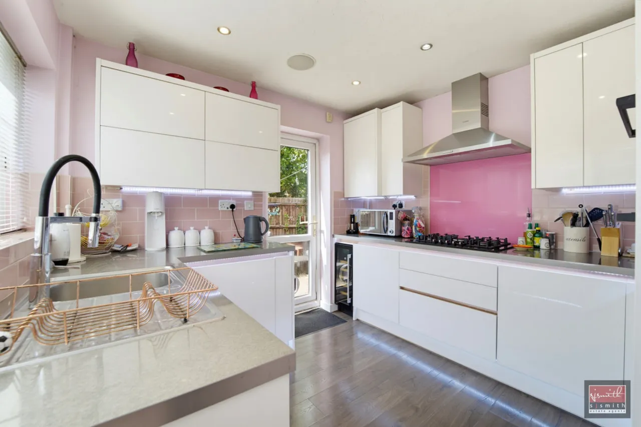 Ambleside Way, Egham, TW20, photo 7