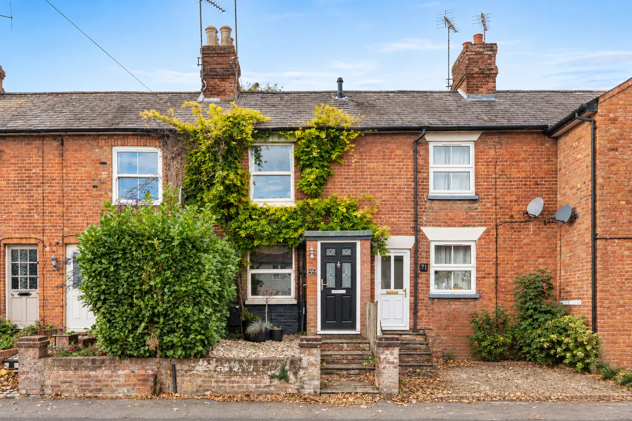2 bed house for sale, Aylesbury Road, Wendover, HP22