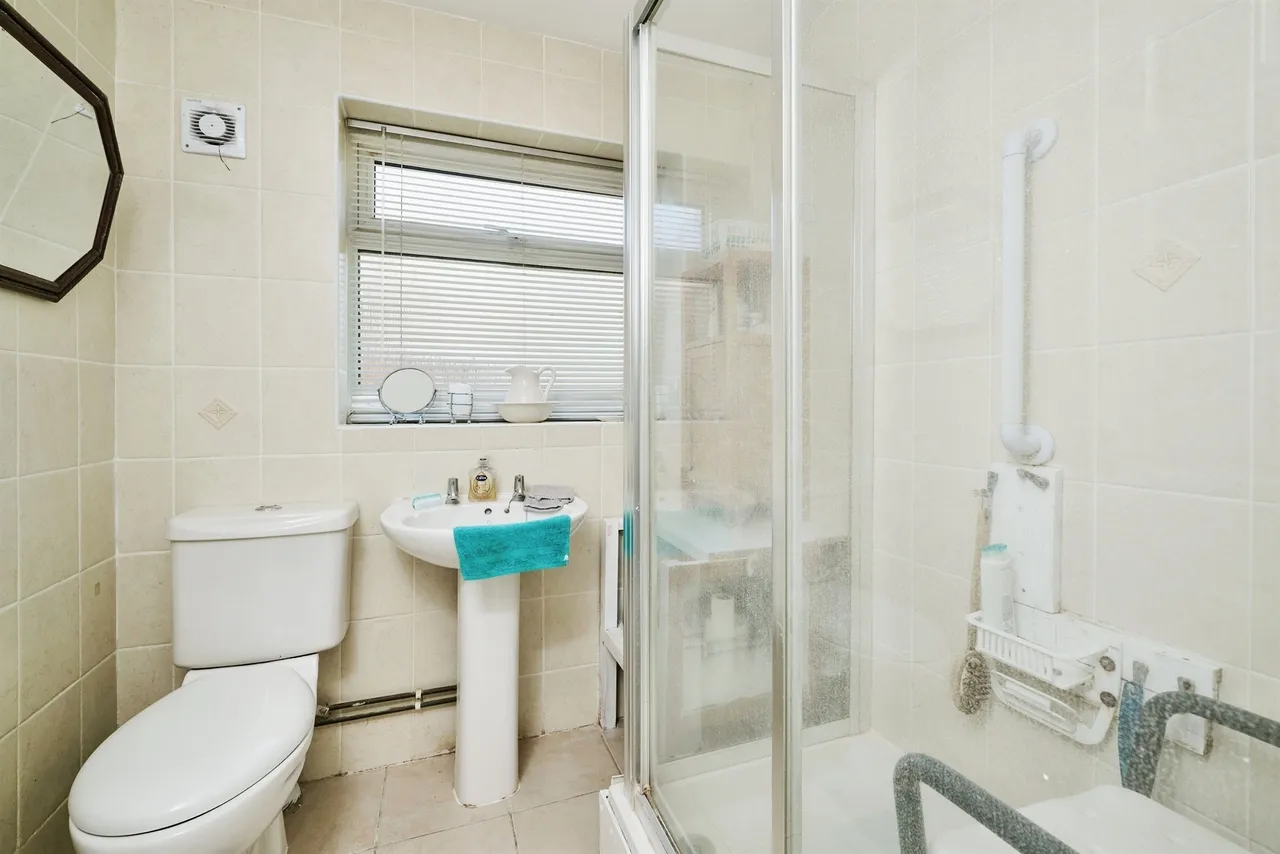 Lady Margarets Avenue, Peterborough, PE6, photo 9