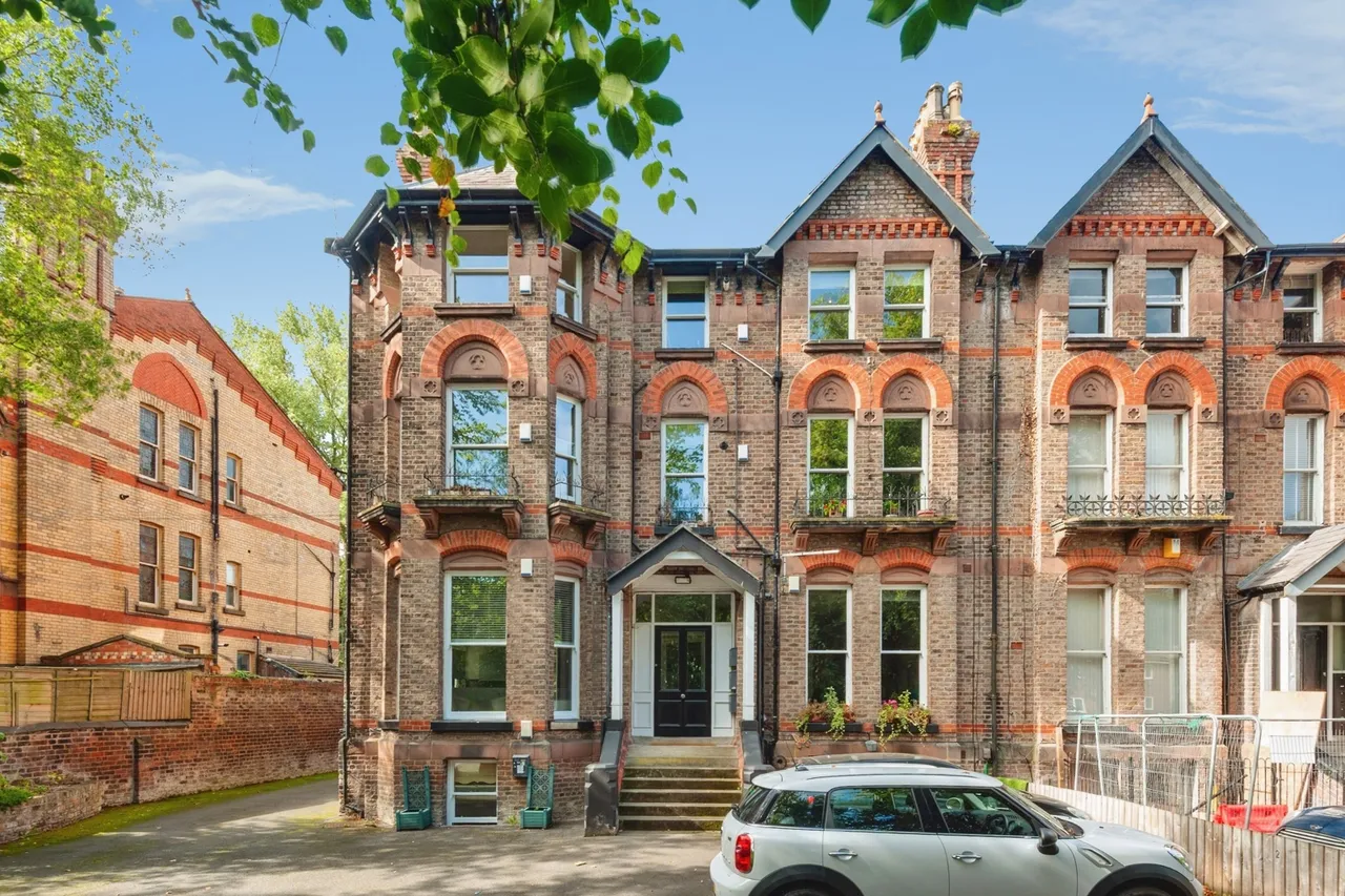 2 bed property for sale, Livingston Drive North, Liverpool, L17