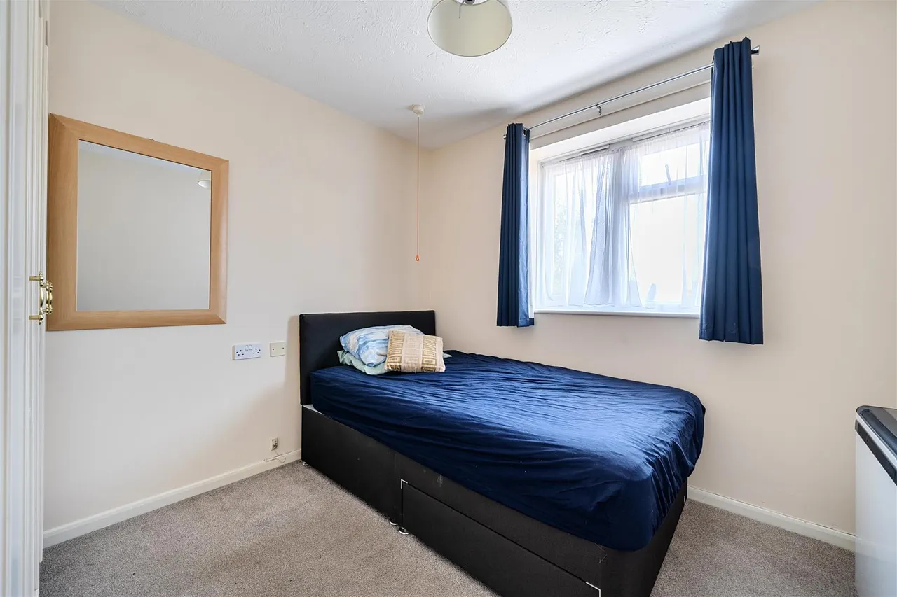 Furzehill Road, Borehamwood, WD6, photo 9