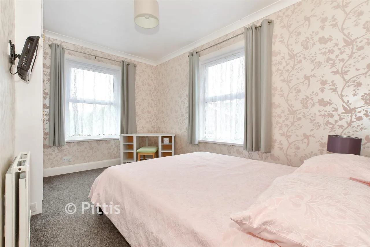 Carter Avenue, Shanklin, PO37, photo 11