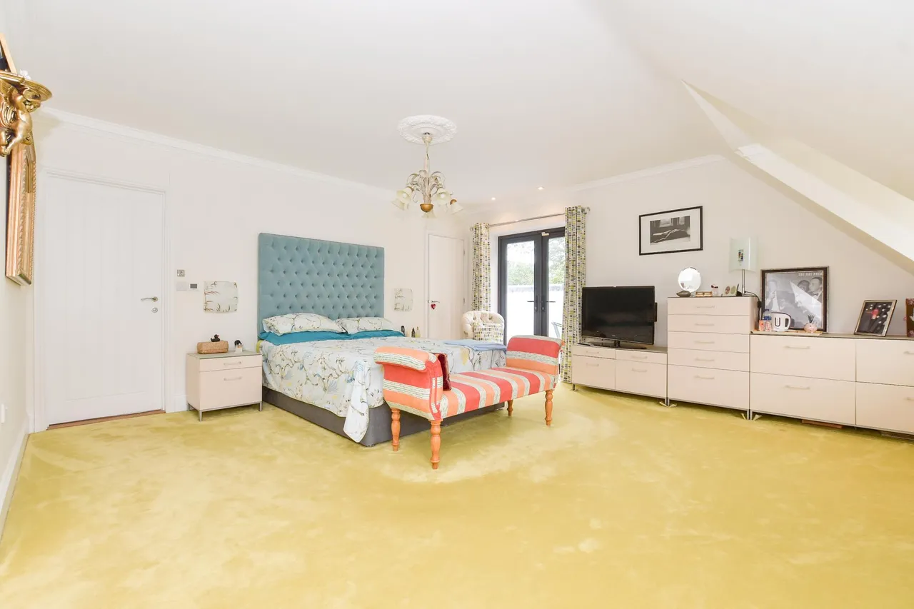 Hull Place, Sholden, CT14, photo 10