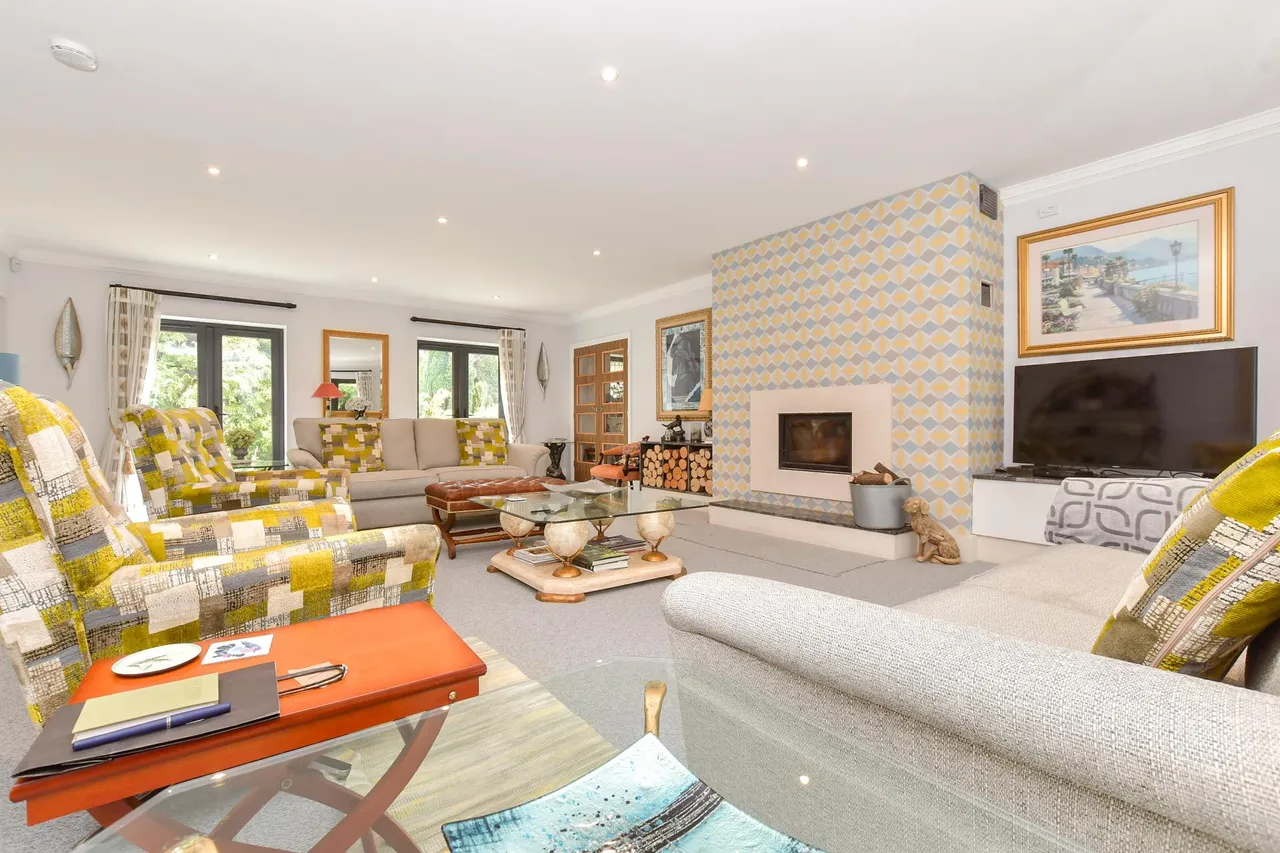 Hull Place, Sholden, CT14, photo 4