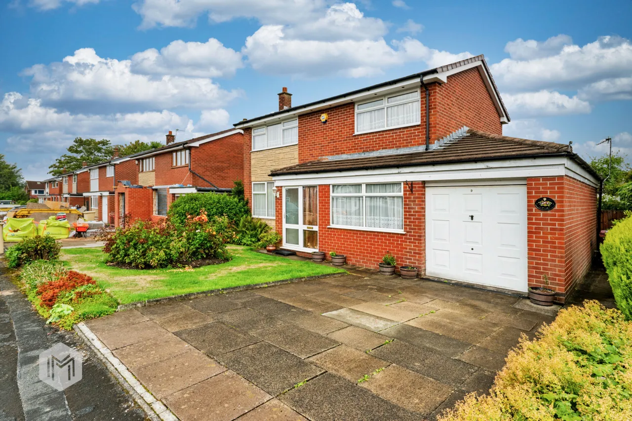 3 bed house for sale — Oakdale, Bolton, BL2 3JX