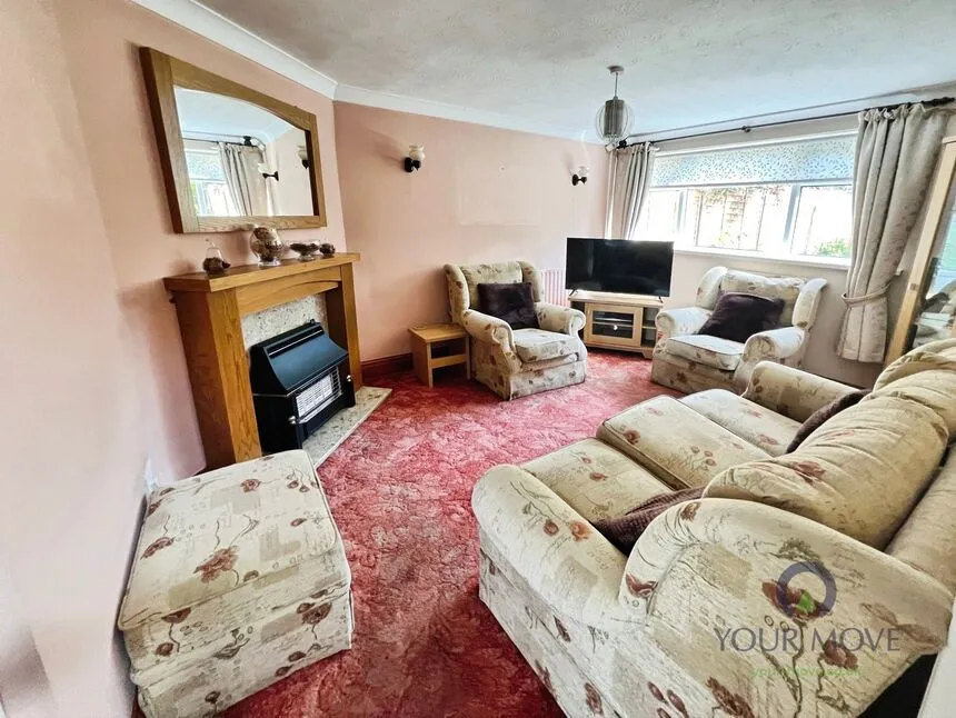 Whitehall Drive, Dudley, DY1, photo 2