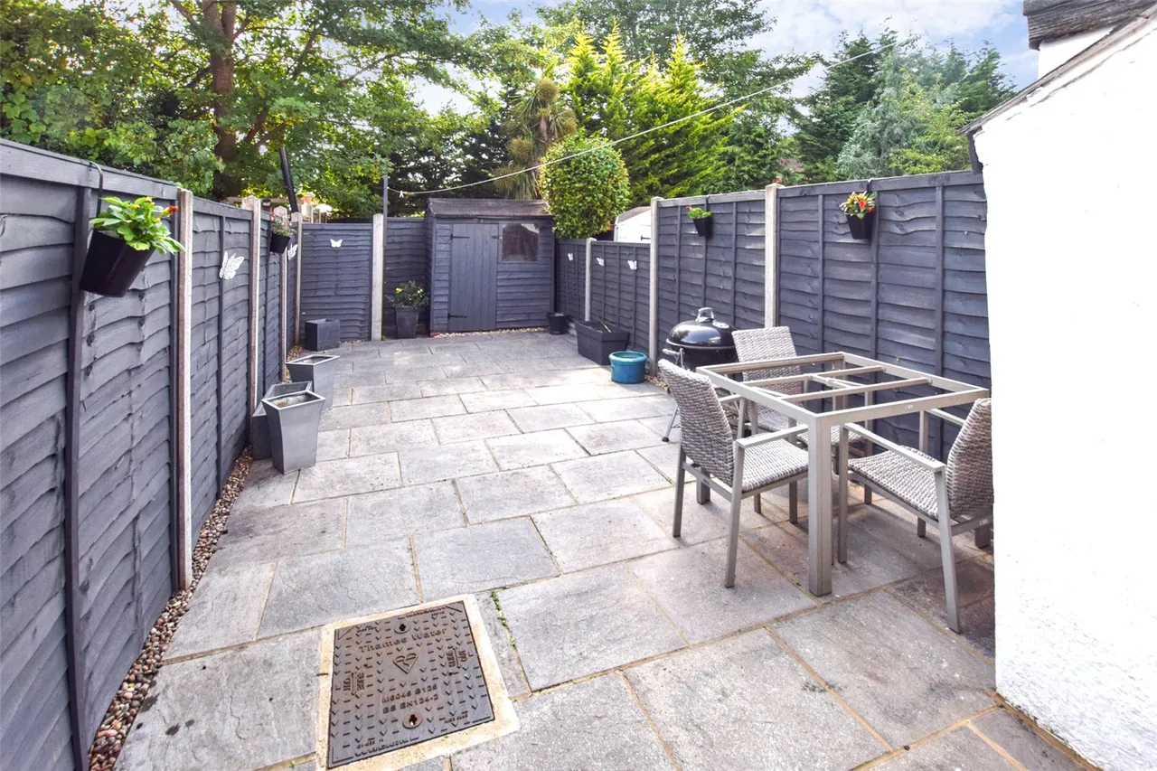Somerset Road, Farnborough, Hampshire, GU14 6DP, photo 6