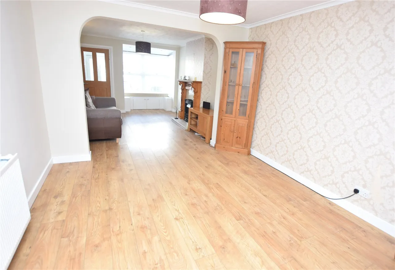 Somerset Road, Farnborough, Hampshire, GU14 6DP, photo 3