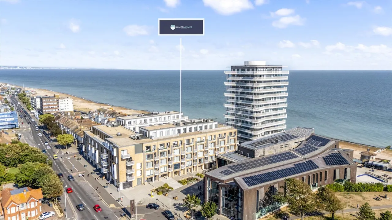 Brighton Road, Worthing, photo 28