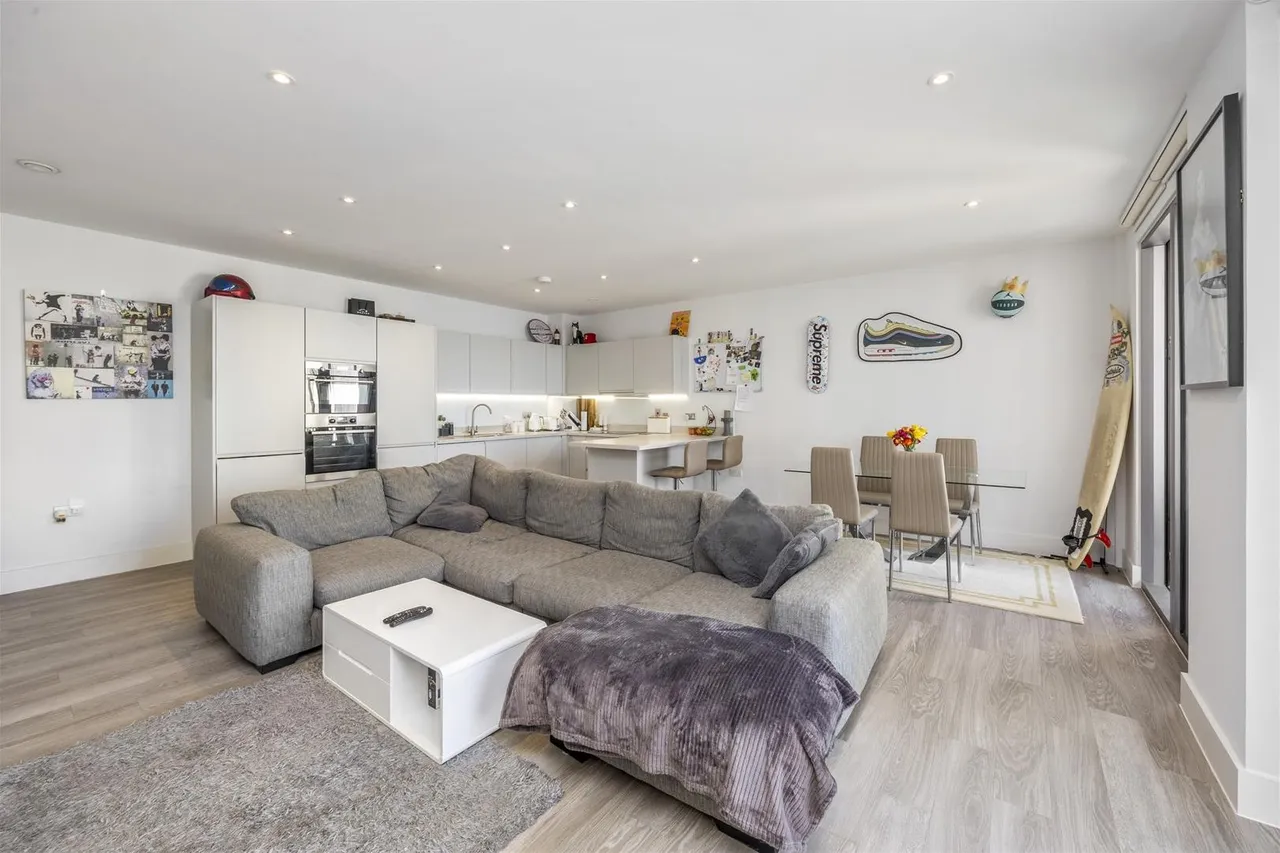 Brighton Road, Worthing, photo 7