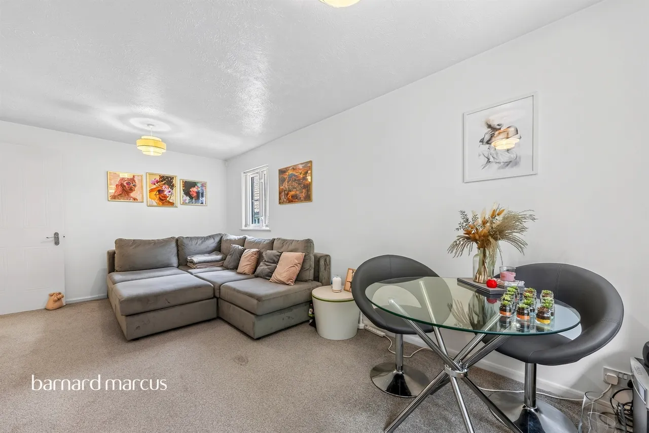 Evelyn Way, Wallington, SM6, photo 4