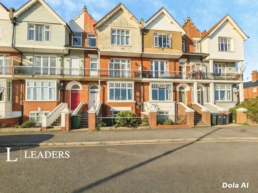 1 bed flat for sale, South Terrace, Littlehampton, BN17