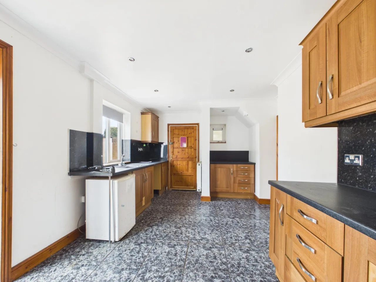 Briarwood Road, Lowestoft, photo 5